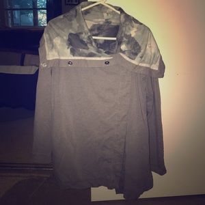 Limited Edition Gray Lululemon Savasana Wrap Sz 6